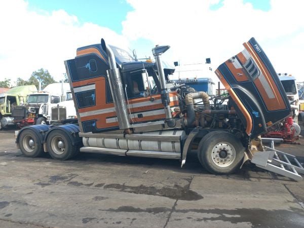 2005 Mack SUPER-LINER Primemover SUPER-LINER image