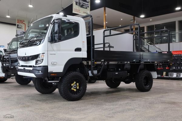 2026 Fuso Canter 4x4 MNF Alloy Tray image