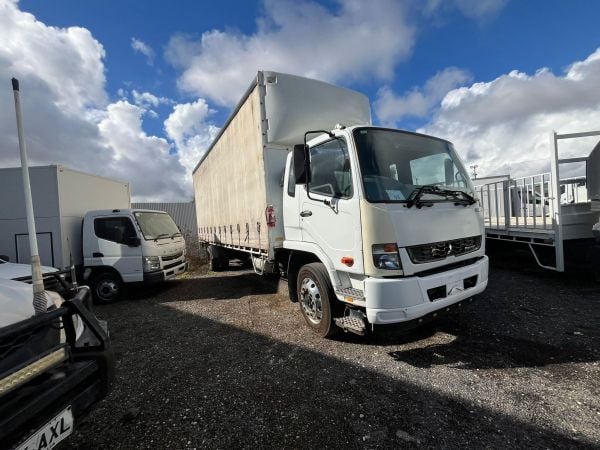 2013 MITSUBISHI FUSO FIGHTER 1627 Curtain Sider image