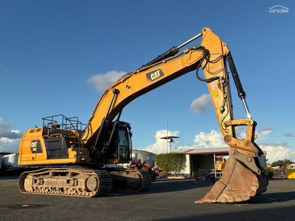 2019 Caterpillar 349 image
