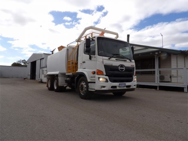 2020 Hino 500 Series Water Cart FM2628 Auto image