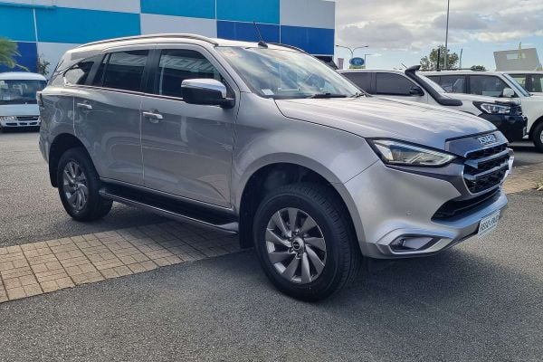 2023 Isuzu MU-X LS-U image