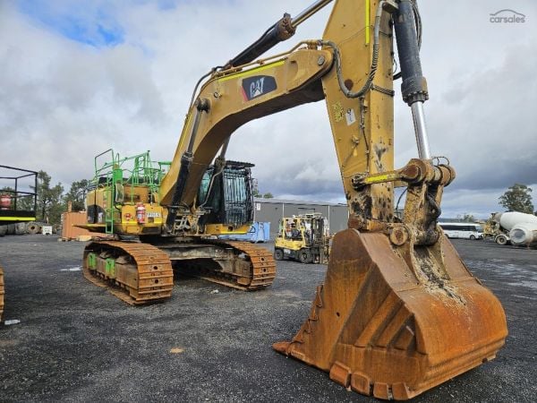 2011 Caterpillar 374DL image