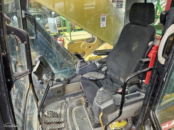 2011 Caterpillar 374DL image