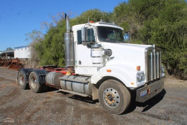 2004 Kenworth T404 Sar image