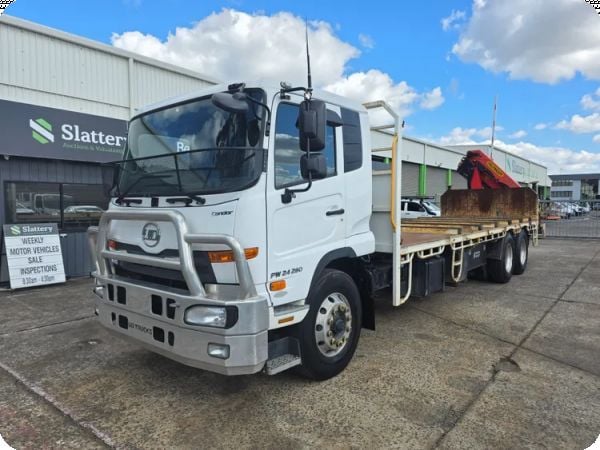 2018 UD Condor PW 24 280 6x4 Crane Truck (Auto) image