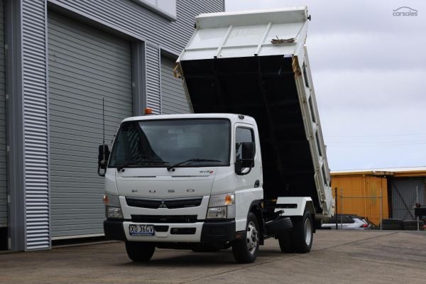 2022 Fuso Canter 815 Tipper image