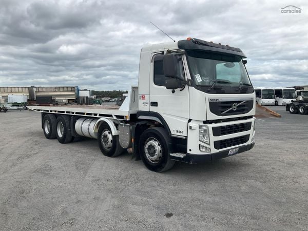 2013 Volvo FM370 image