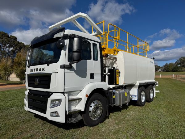 2025 Sitrak G5 Water truck NEW Mine Spec Water Cart image
