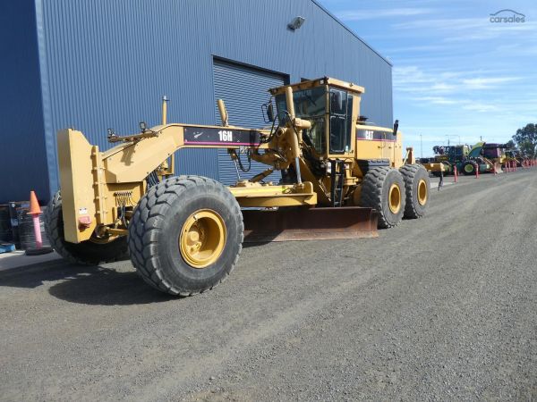 2005 Caterpillar 16H image