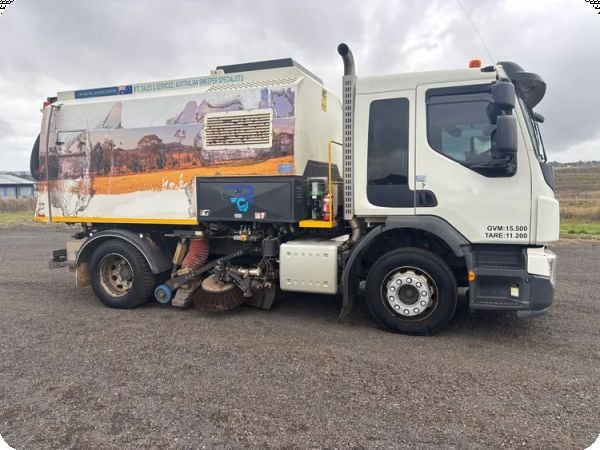 2020 Volvo FE Street Sweeper image