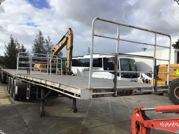 2017 Maxitrans ST302A A Trailer image