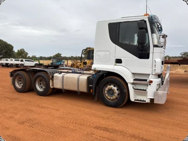 2012 Iveco STRALIS 6x4 Prime Mover image