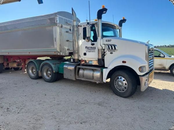 2011 Mack Trident CMHT 6x4 Prime Mover image