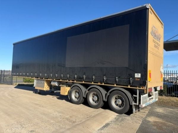 2022 Vawdrey R/T Lead/Mid Curtainsider VBS3 image