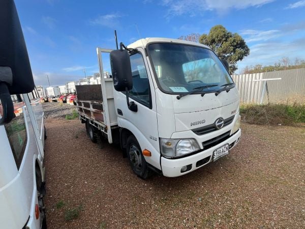 2012 HINO 300 616 Flatbed image