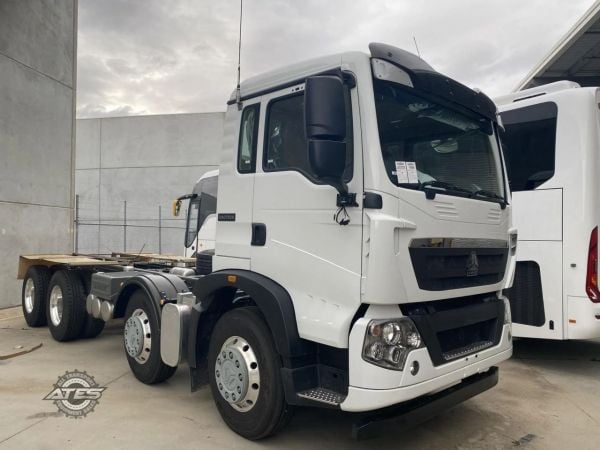 2025 SITRAK T5G 330 image