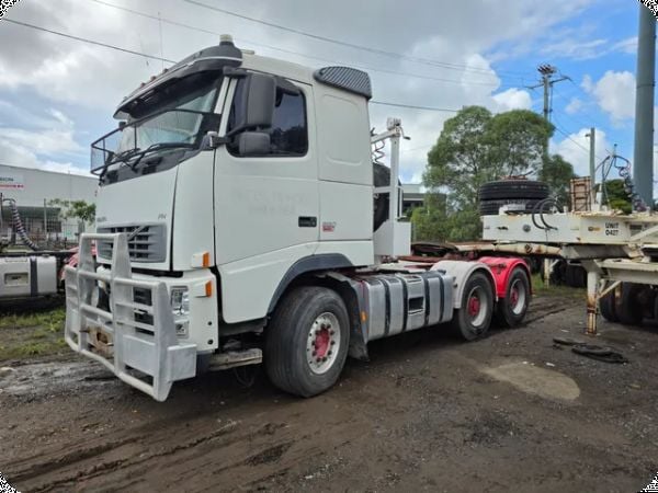 2007 Volvo FH MK2 6x4 Prime Mover image