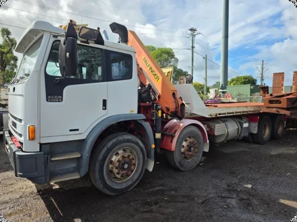 2006 Iveco 6x4 Tilt Tray image