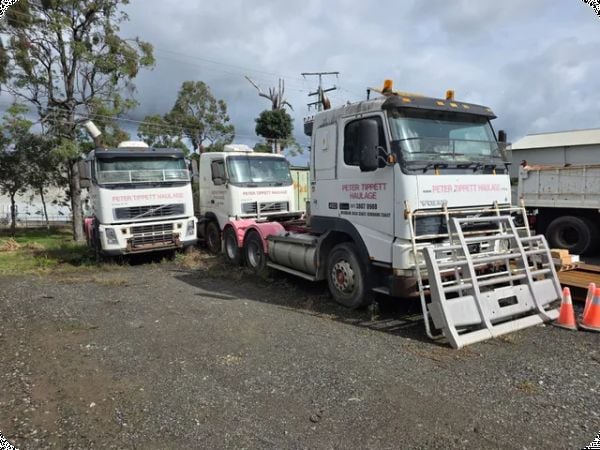 3 x Volvo FH 6x4 Prime Movers (Parts Only) image