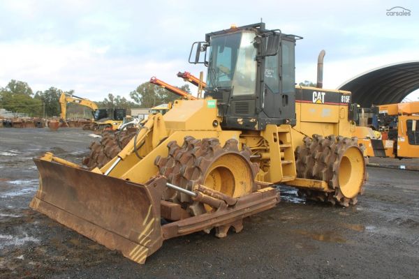2000 Caterpillar 815F image
