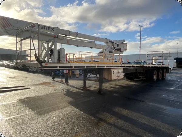 Custom Flat Deck Trailer Tri-Axle image