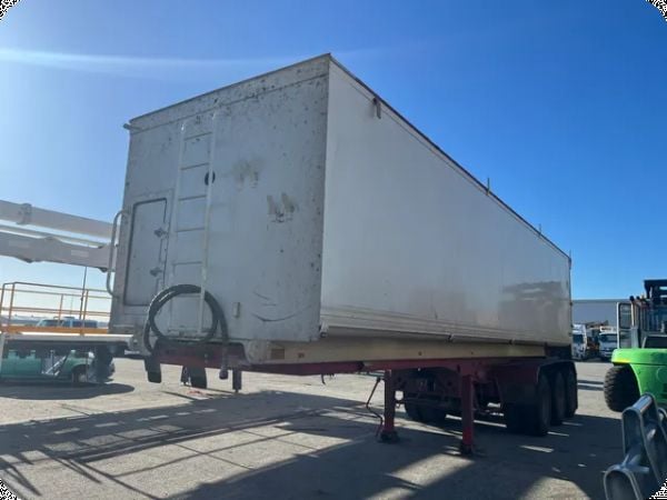 2024 GTE 3-2 Tri-Axle Tipper Trailer image