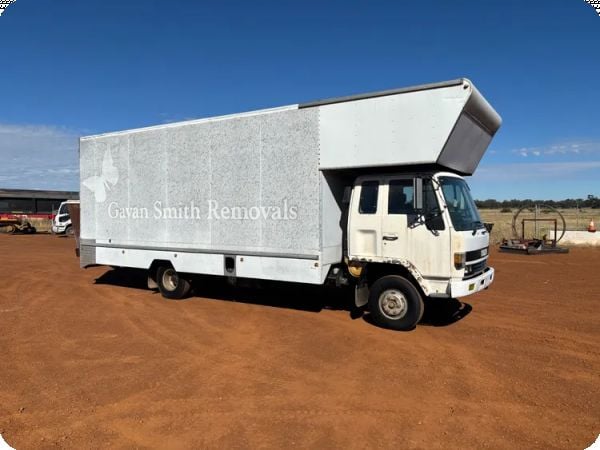 1986 Isuzu FSR 4x2 Pantech image