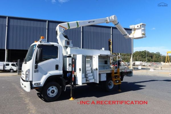 2014 Isuzu F Series FRR 500 AMT Auto image