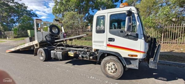 2000 Isuzu F Series FRR 500 ISUZU FRR 500 TILT SLIDE image