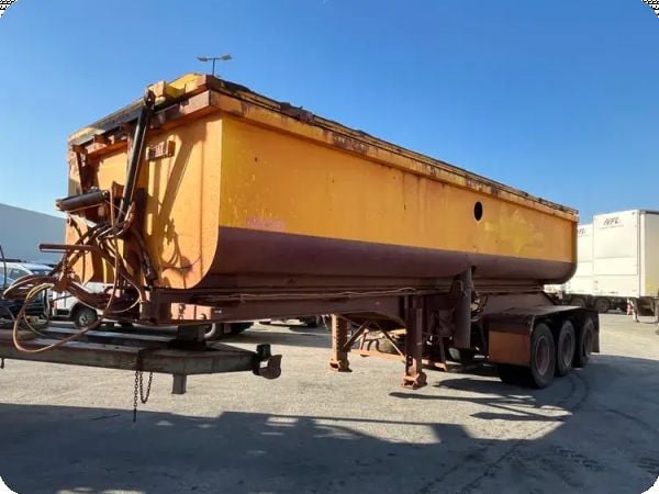 2014 GTE 3-2 Tri-Axle Sidetipper image
