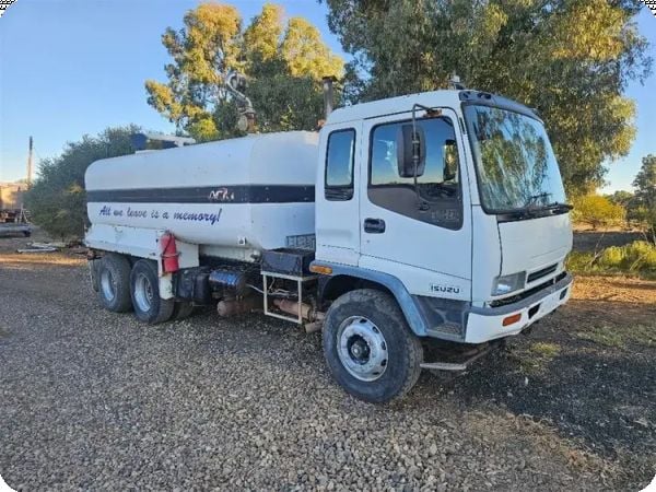 06/2000 Isuzu FVZ1400A 6x4 Water Truck image