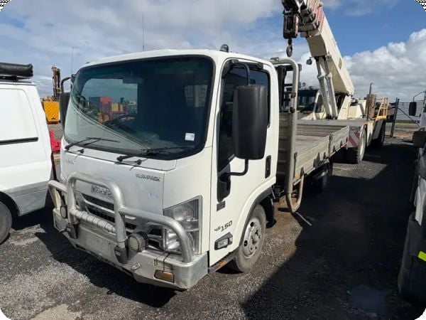 2019 Isuzu NNR 150 4x2 Tray Truck image