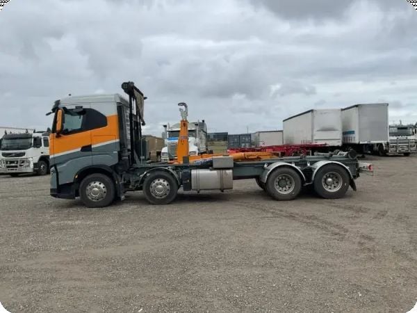 2023 Iveco Magirus 8x4 Hook Bin Truck image