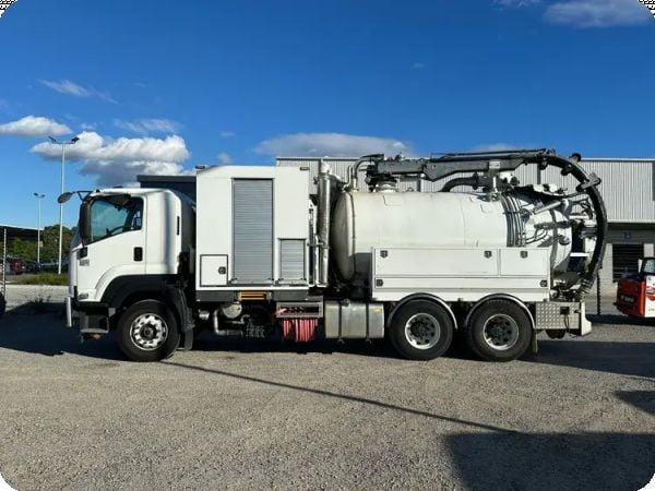 2017 Isuzu FXY 1500 6x4 Bell Combo Vacuum Truck (Council Asset) image