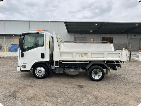 2017 Isuzu NLR 45-150 4x2 Tipper (Council Asset) image