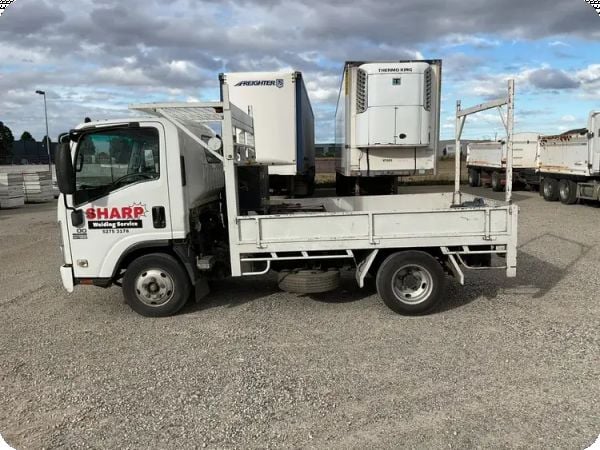 2008 Isuzu NNR 200 Short 4x2 Tray Truck image