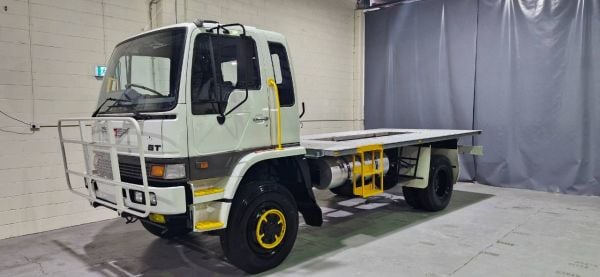 1995 Hino GT3H 4x4 Truck image
