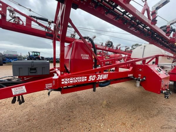 2024 CROPLANDS 36m Weed-It Sprayer 5000L image