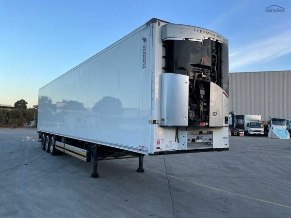 2023 Schmitz Cargobull ST3 Tri Axle Refrigerated Pantech Trailer image