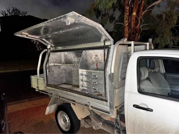 Aluminium Ute Tray with canopy’s image