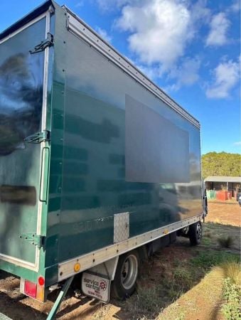 HINO DUTRO PANTECH BODY image