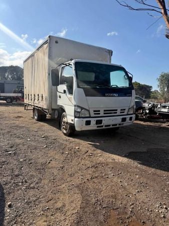 2007 ISUZU NPR – NOW WRECKING image