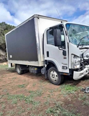 WRECKING 2020 ISUZU NNR image
