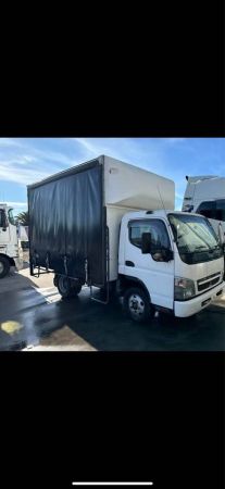2010 Mitsubishi fuso canter wrecking all parts image