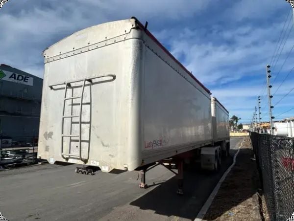 2005 Lusty A+B Combination Trailers image