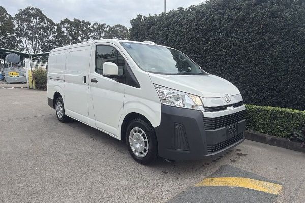 2022 Toyota Hiace GDH300R LWB image