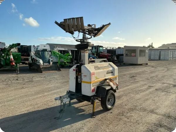 Allmand Night-Lite Pro 2 V Series Single Axle Light Tower Trailer image