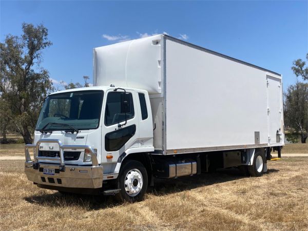 2019 MITSUBISHI FUSO FIGHTER PANTECH/CURTAIN FM67F 1627 XXLWB AUTO image