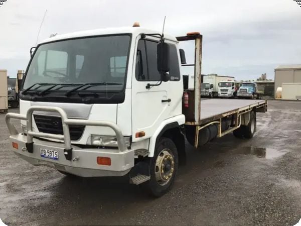 2006 UD PKC245 4x2 Tray Truck image